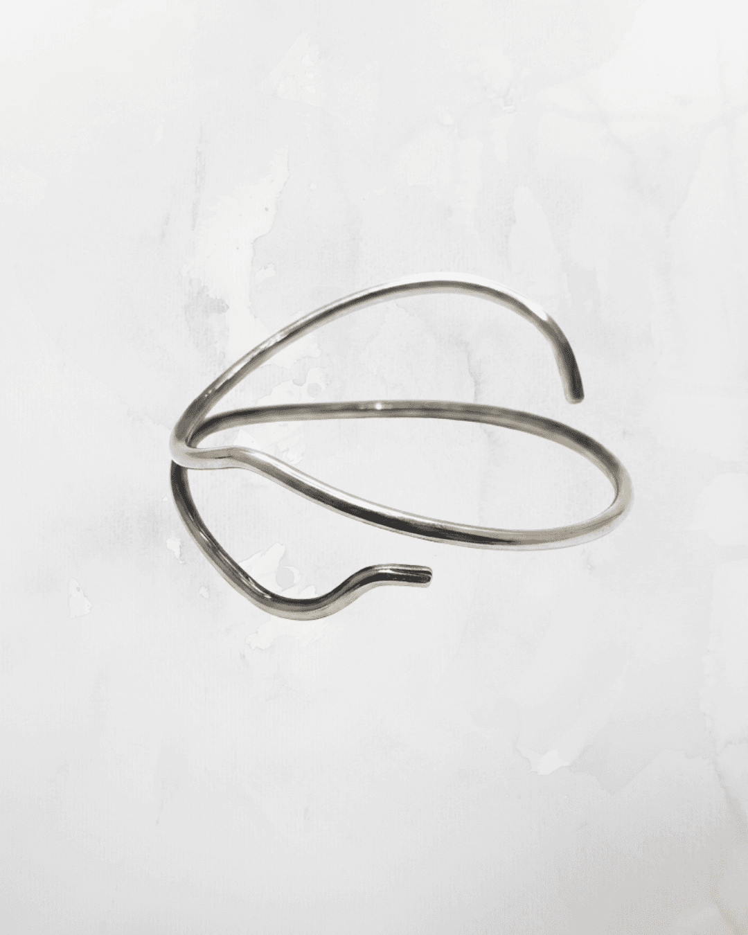 Bracelete Linha Cruzada